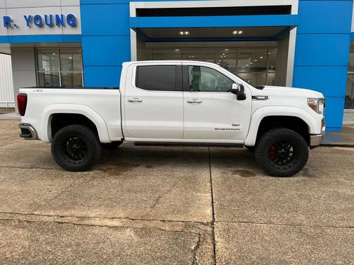2021 GMC Sierra 1500 4WD Crew Cab SLT