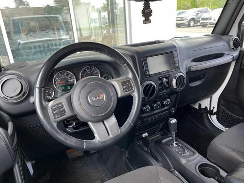 2016 Jeep Wrangler Unlimited 4WD 4dr Black Bear *Ltd Avail*