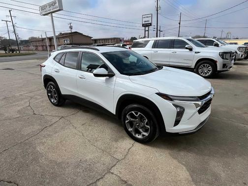 2026 Chevrolet Trax FWD 4dr LT