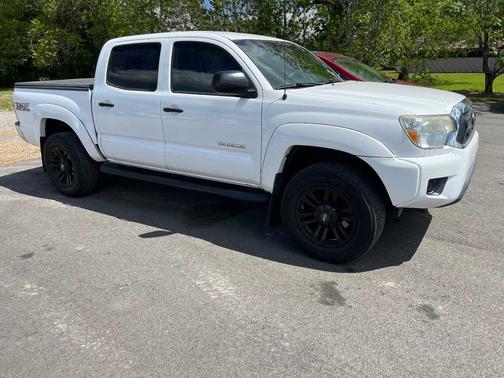2012 Toyota Tacoma 2WD Double Cab I4 AT PreRunner (Natl)