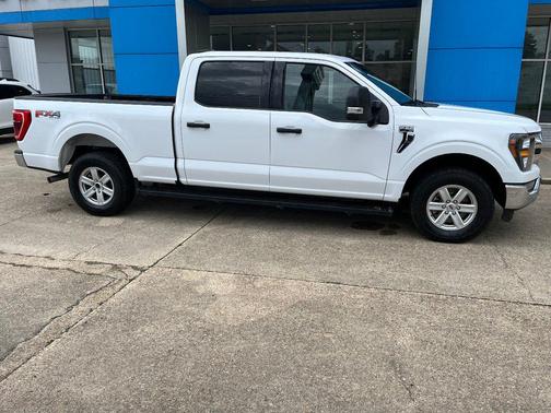 Oxford White 2023 Ford F-150 XLT 4WD SuperCrew 6.5' Box