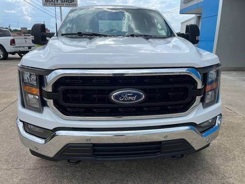 Oxford White 2023 Ford F-150 XLT 4WD SuperCrew 6.5' Box