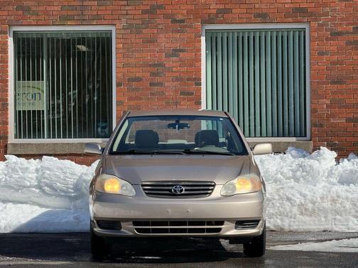 2004 Toyota Corolla CE