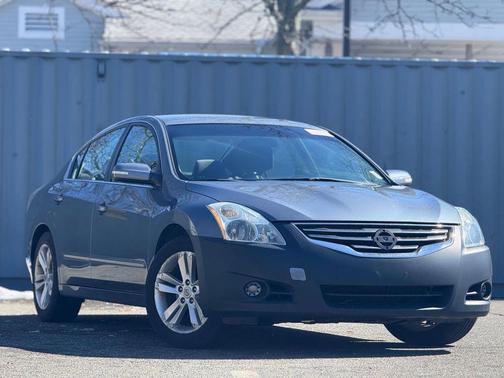2011 Nissan Altima 3.5 SR