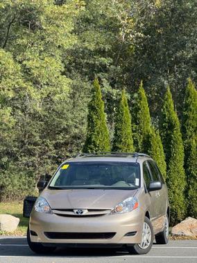 2010 Toyota Sienna LE