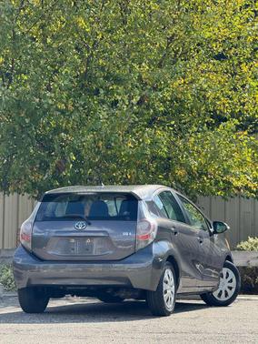 2013 Toyota Prius c Three