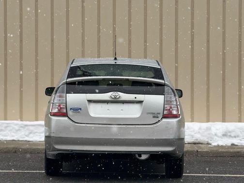 2004 Toyota Prius Base