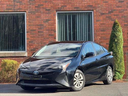 2016 Toyota Prius Three