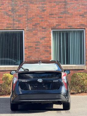 2016 Toyota Prius Three