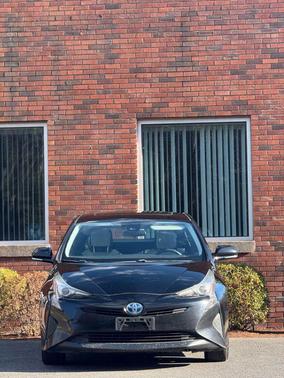 2016 Toyota Prius Three