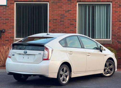 2013 Toyota Prius Three SE