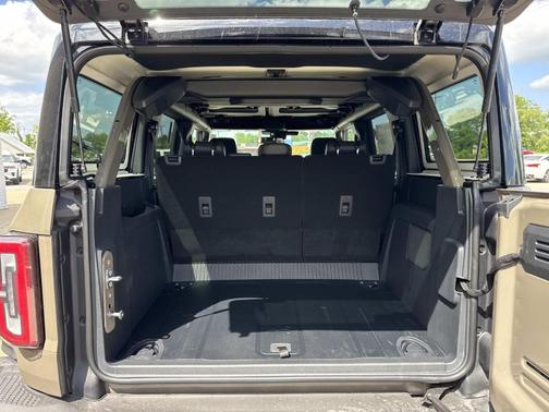 Gray 2026 Ford Bronco Badlands