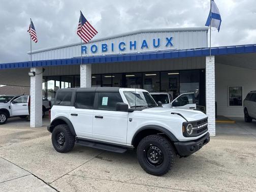 Oxford White 2026 Ford Bronco Big Bend