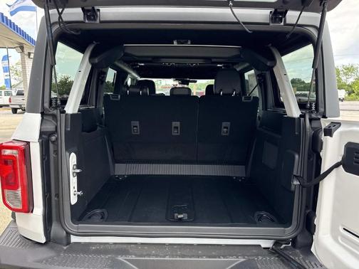 Oxford White 2026 Ford Bronco Big Bend