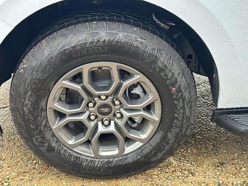 Space Silver 2026 Ford Expedition Active