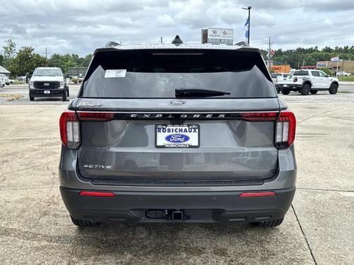 Carbonized Gray Metallic 2026 Ford Explorer Active