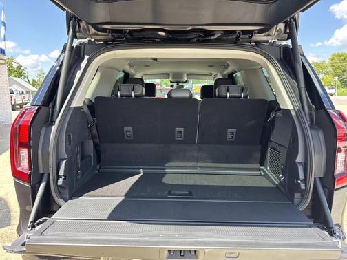 Dark Matter Gray Metallic 2026 Ford Expedition Active