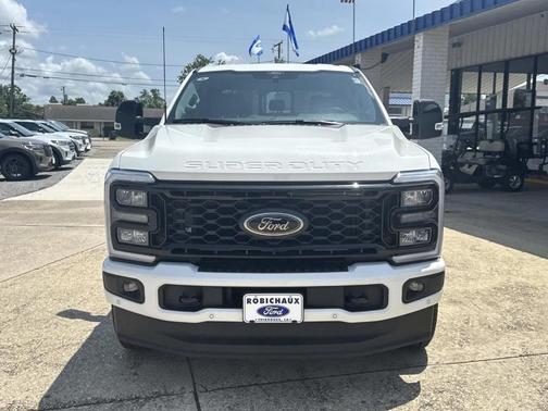 Star White 2026 Ford F-250 Lariat