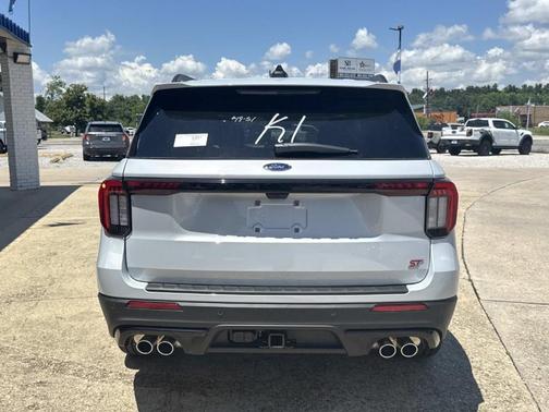 Space White Metallic 2026 Ford Explorer ST