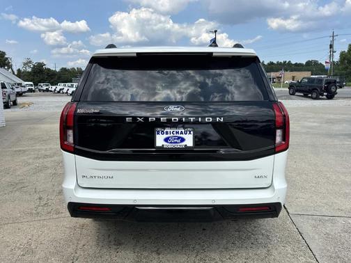 Star White 2027 Ford Expedition Max Platinum