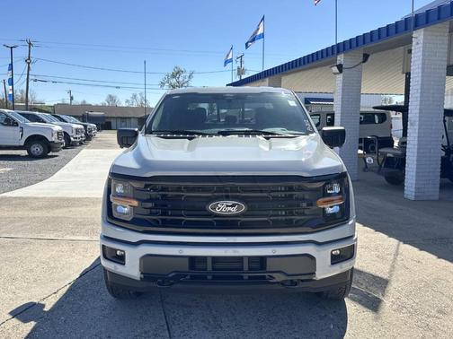 Avalanche 2026 Ford F-150 XLT