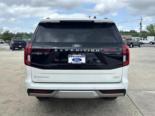 Star White 2026 Ford Expedition Max Platinum