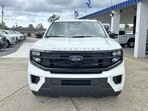 Star White 2026 Ford Expedition Max Active