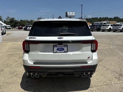 Star White 2026 Ford Explorer ST