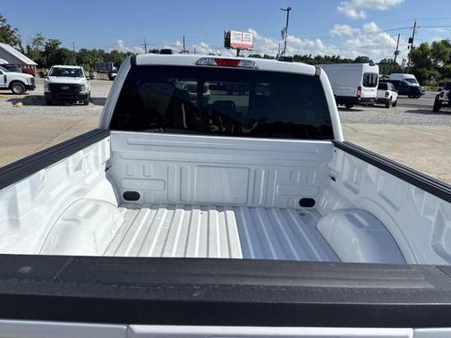 Oxford White 2025 Ford F-150 XLT