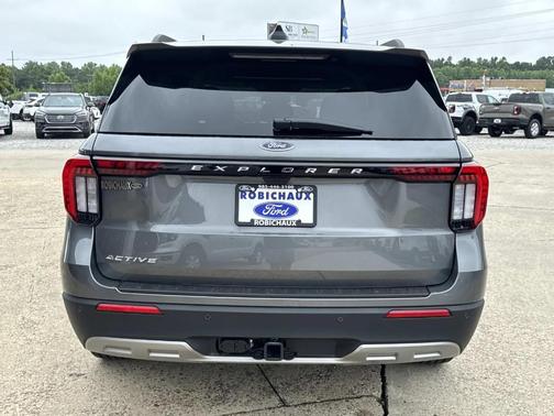 Carbonized Gray Metallic 2026 Ford Explorer Active
