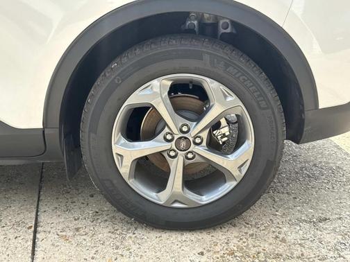 Star White 2025 Ford Escape ST-Line