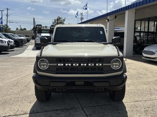 Desert Sand 2026 Ford Bronco Big Bend