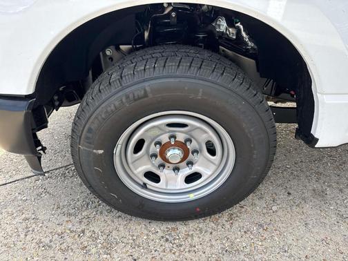 Oxford White 2026 Ford F-250 XL