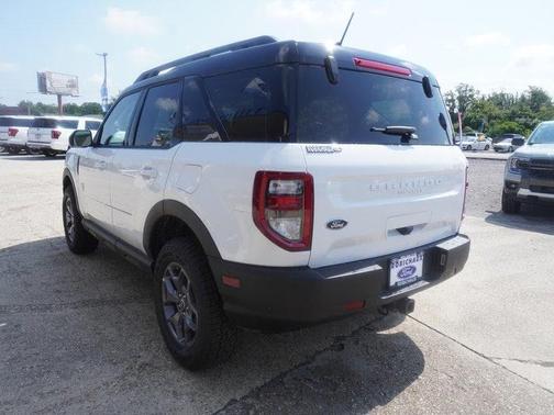Oxford White 2024 Ford Bronco Sport Badlands