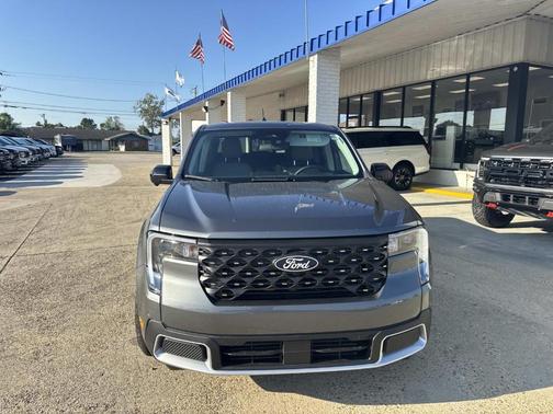 Carbonized Gray Metallic 2025 Ford Maverick Lariat