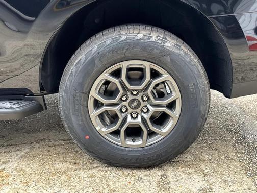 Agate Black Metallic 2026 Ford Expedition Active