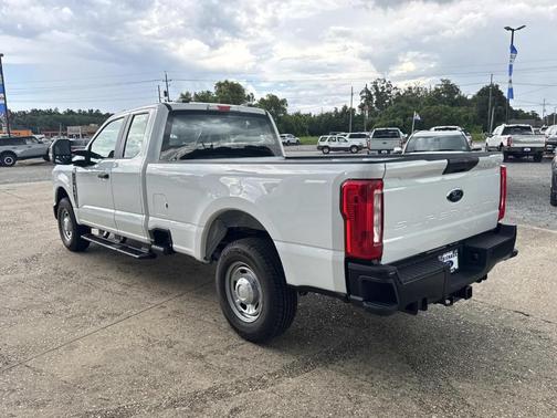 Oxford White 2026 Ford F-250 XL