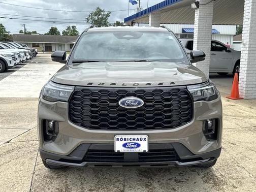 Gray 2026 Ford Explorer ST-Line