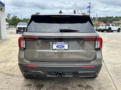 Gray 2026 Ford Explorer ST-Line