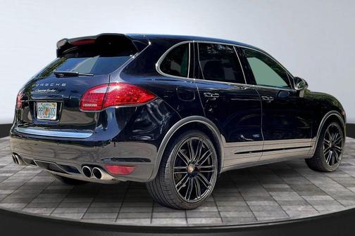 Jet Black Metallic 2014 Porsche Cayenne Turbo