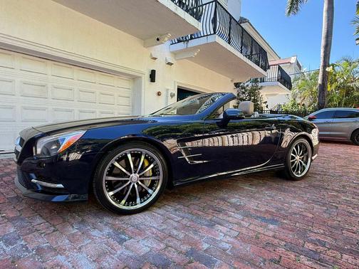 Lunar Blue Metallic 2013 Mercedes-Benz SL-Class SL 550 Roadster 2D