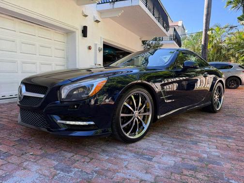 Lunar Blue Metallic 2013 Mercedes-Benz SL-Class SL 550 Roadster 2D