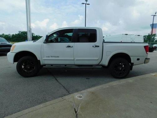 2012 Nissan Titan SL