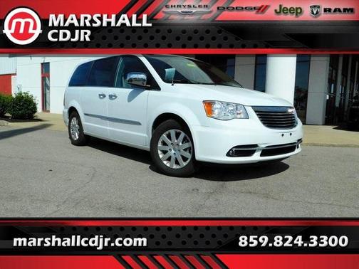 2015 Chrysler Town & Country Touring
