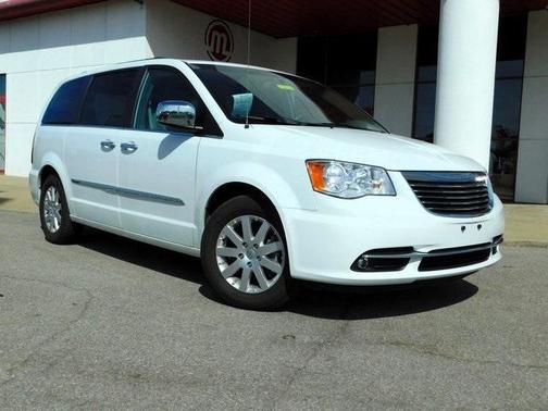 2015 Chrysler Town & Country Touring