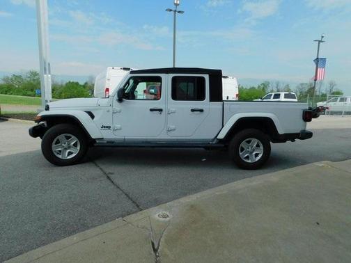 2021 Jeep Gladiator Sport