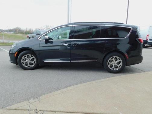 2023 Chrysler Pacifica Limited