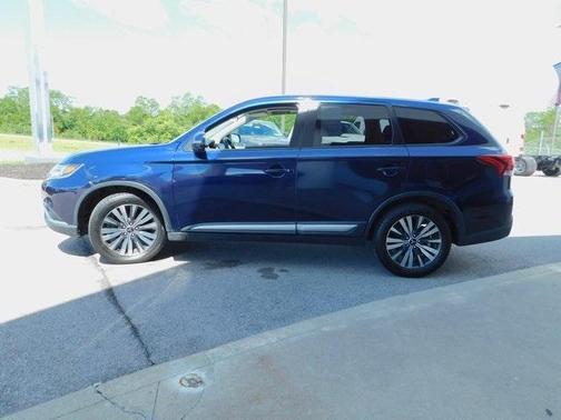 2019 Mitsubishi Outlander SE
