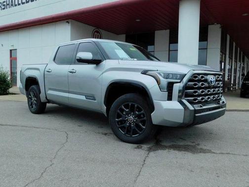 2023 Toyota Tundra Hybrid Platinum