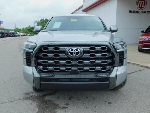 2023 Toyota Tundra Hybrid Platinum